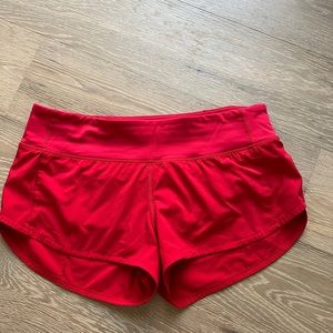 Speed Up Low Rise Lined Shorts 2.5”